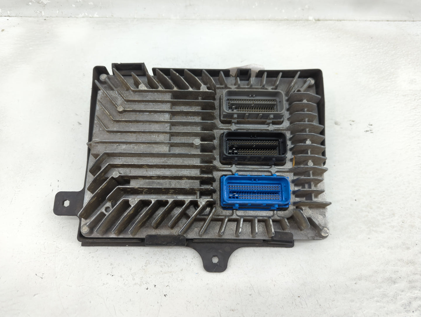 2013-2016 Chevrolet Malibu PCM Engine Control Computer ECU ECM PCU OEM P/N:25944026 Fits Fits 2013 2014 2015 2016 OEM Used A