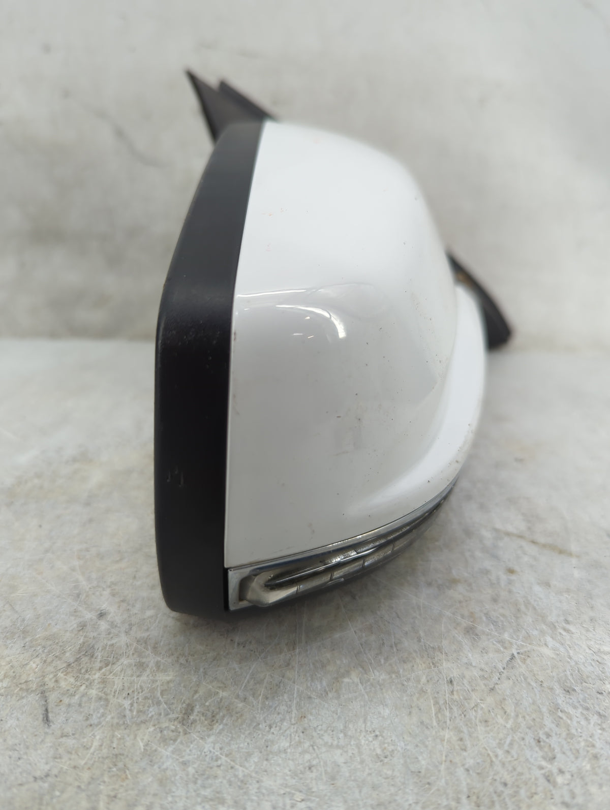 2013 Chevrolet Malibu Passenger Side View Mirror - Right Door Mirror OEM Used - Oemusedautoparts1.com