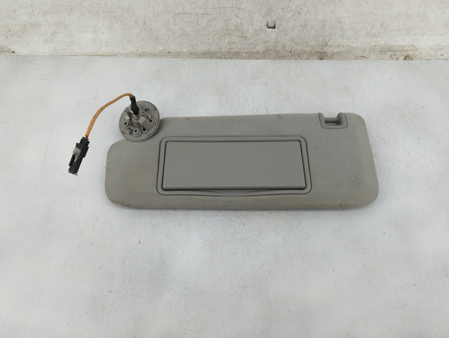 2013-2016 Chevrolet Malibu Sun Visor Shade Replacement Driver Left Mirror Fits Fits 2013 2014 2015 2016 OEM Used Auto Parts 