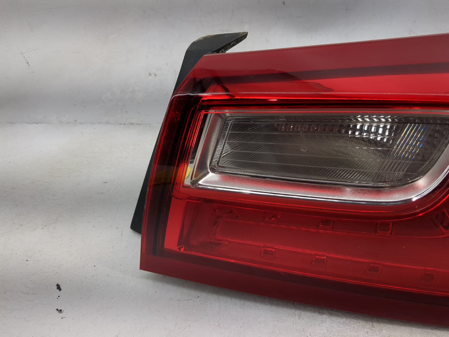 2016-2021 Chevrolet Malibu Tail Light Assembly Passenger Right OEM Fits Fits 2016 2017 2018 2019 2020 2021 OEM Used Auto Par