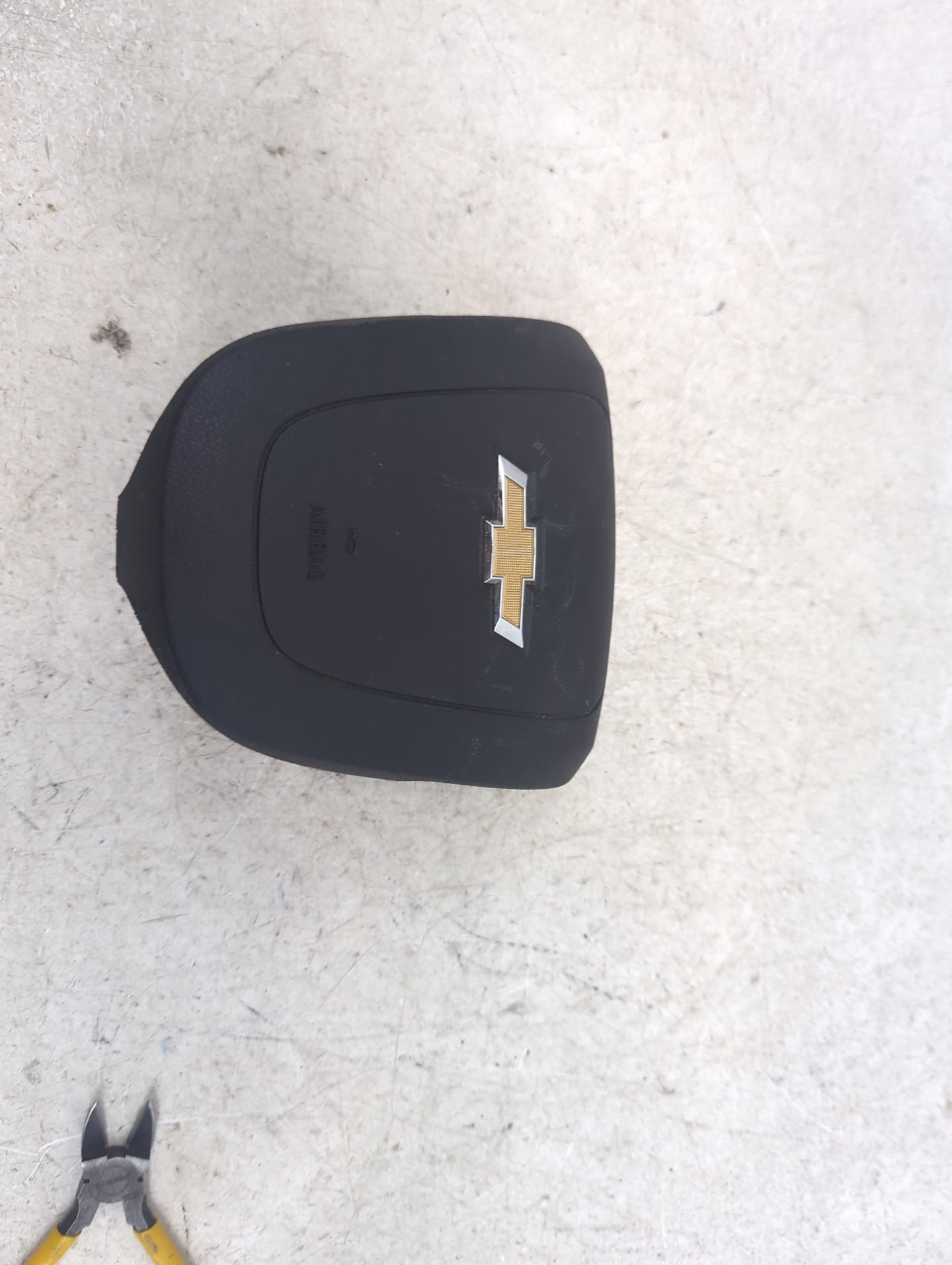 2013-2016 Chevrolet Malibu Air Bag Driver Left Steering Wheel Mounted 5026653 - Oemusedautoparts1.com