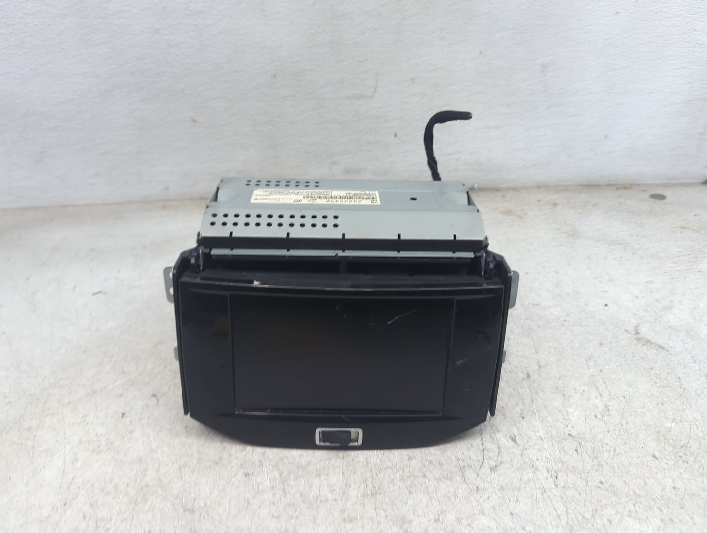 2013-2016 Chevrolet Malibu Information Display Screen 5026666 - Oemusedautoparts1.com