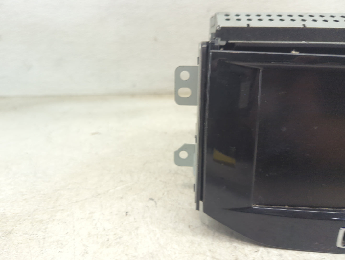 2013-2016 Chevrolet Malibu Information Display Screen 5026666 - Oemusedautoparts1.com