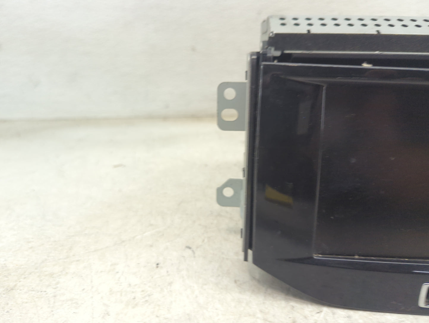 2013-2016 Chevrolet Malibu Information Display Screen 5026666 - Oemusedautoparts1.com