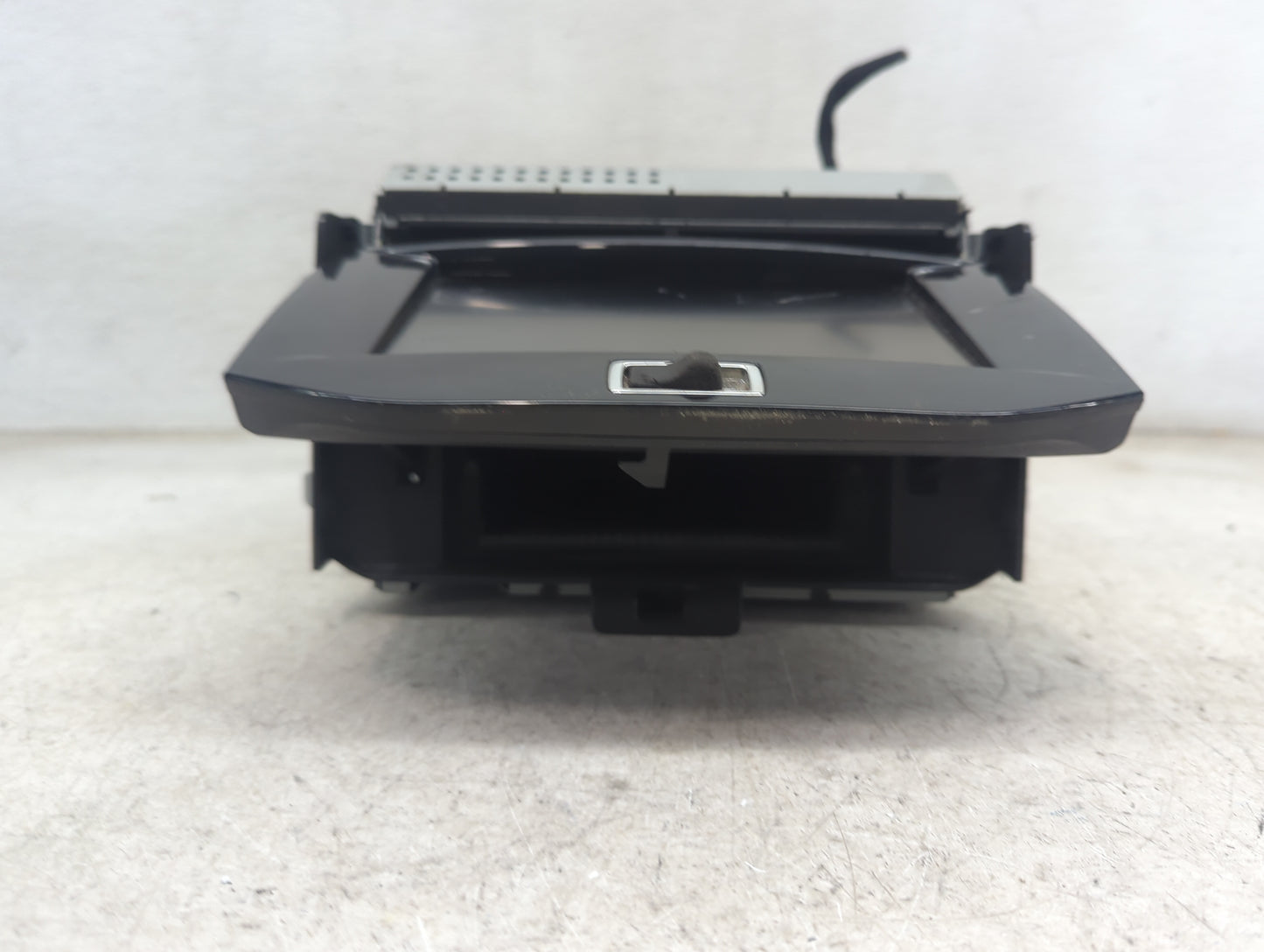 2013-2016 Chevrolet Malibu Information Display Screen 5026666 - Oemusedautoparts1.com
