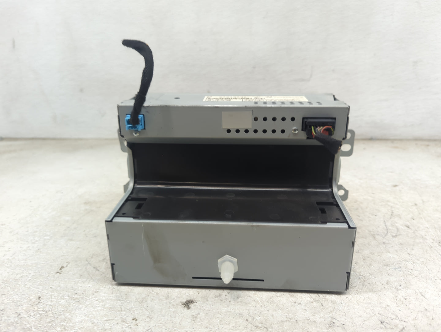 2013-2016 Chevrolet Malibu Information Display Screen 5026666 - Oemusedautoparts1.com