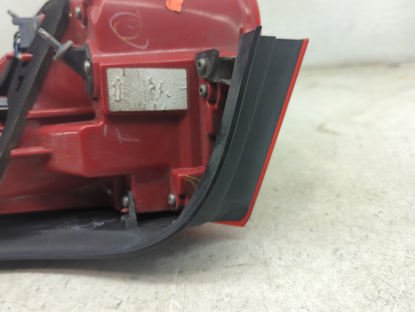 2013-2016 Chevrolet Malibu Tail Light Assembly Driver Left OEM Fits Fits 2013 2014 2015 2016 OEM Used Auto Parts - Oemusedau
