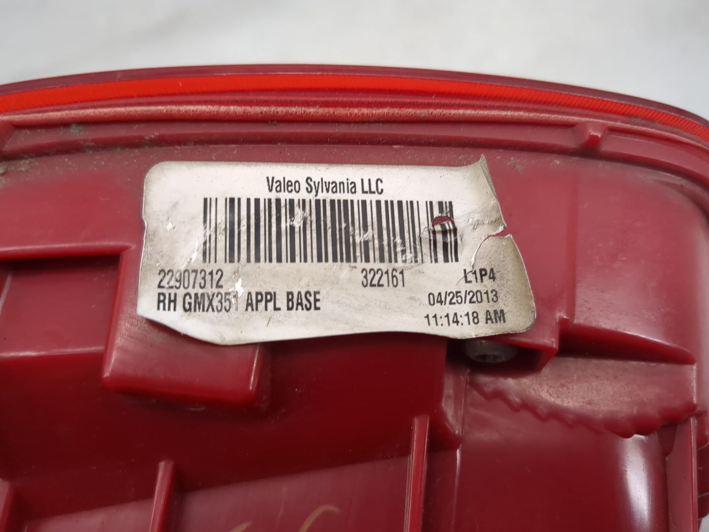 2013 Chevrolet Malibu Passenger Right Side Deck Lid Mounted Tail Light 5028000 - Oemusedautoparts1.com