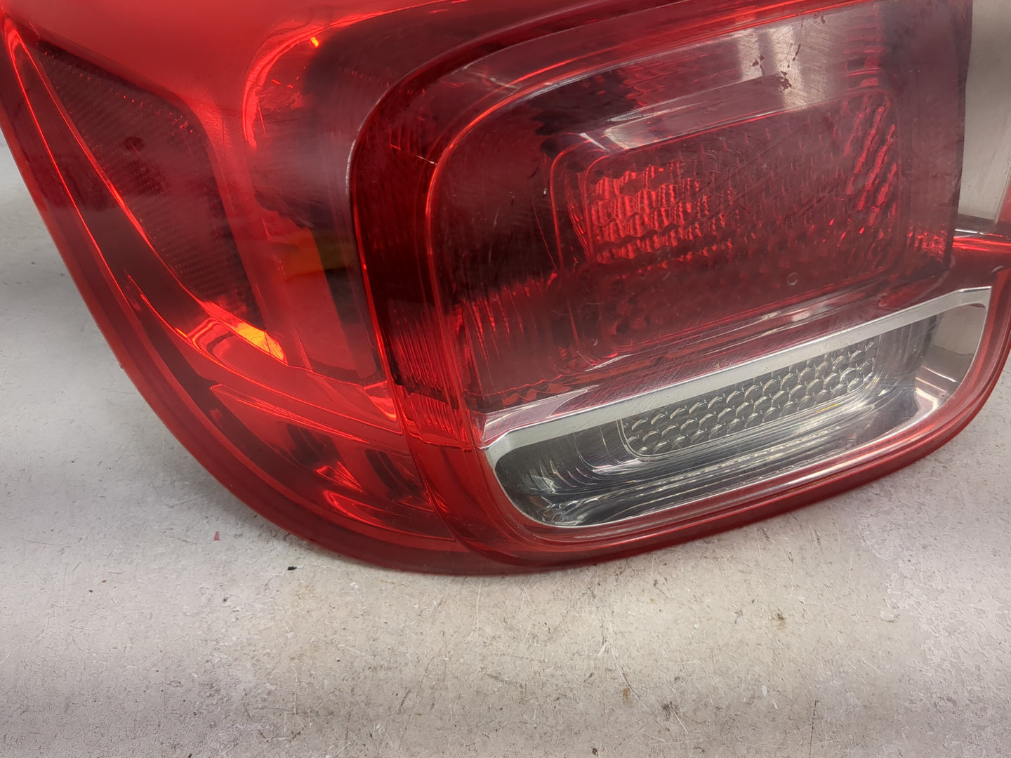 2013-2016 Chevrolet Malibu Tail Light Assembly Driver Left OEM Fits Fits 2013 2014 2015 2016 OEM Used Auto Parts - Oemusedau