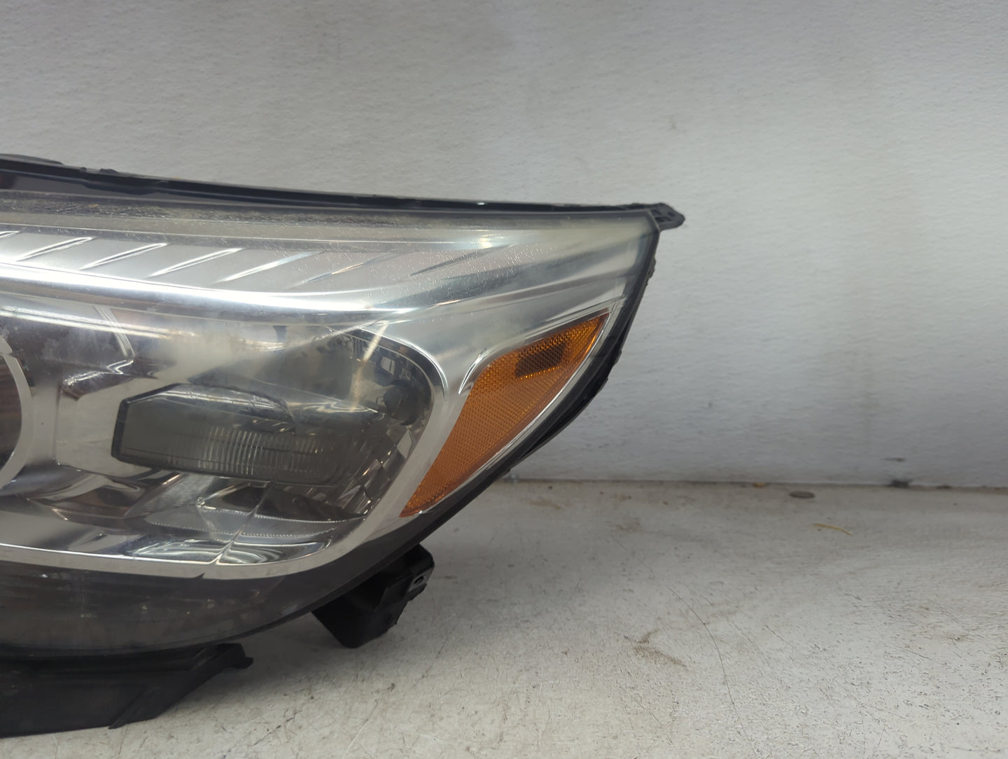 2013-2016 Chevrolet Malibu Passenger Right Oem Head Light Headlight Lamp 5028110 - Oemusedautoparts1.com