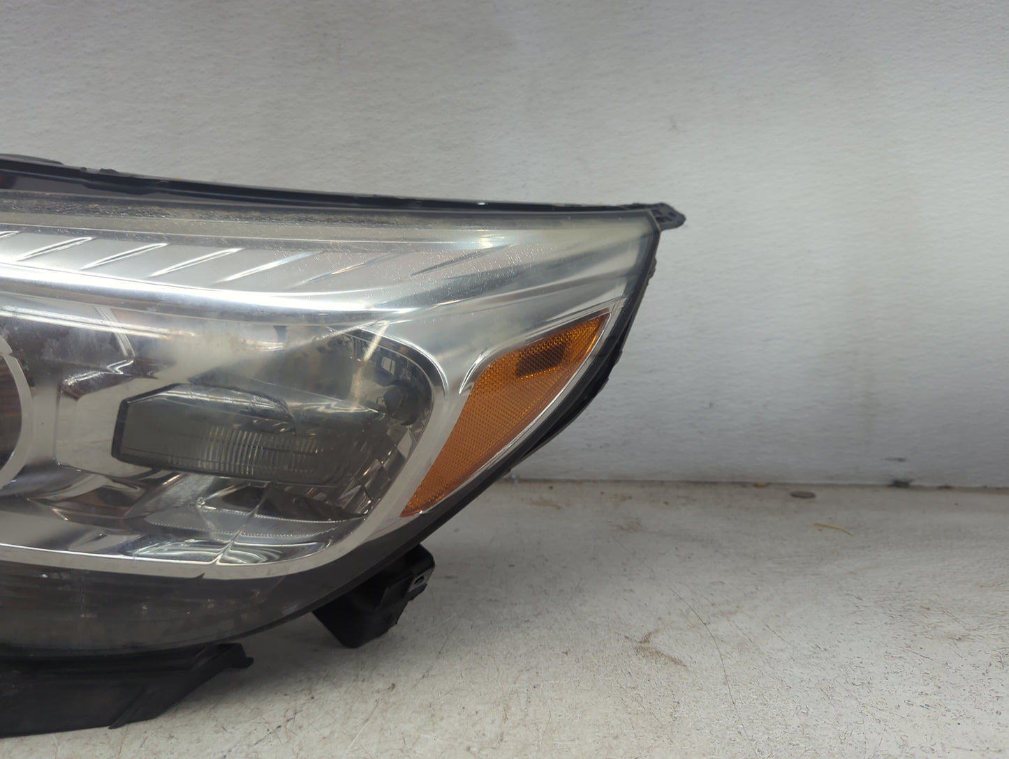 2013-2016 Chevrolet Malibu Passenger Right Oem Head Light Headlight Lamp 5028110 - Oemusedautoparts1.com