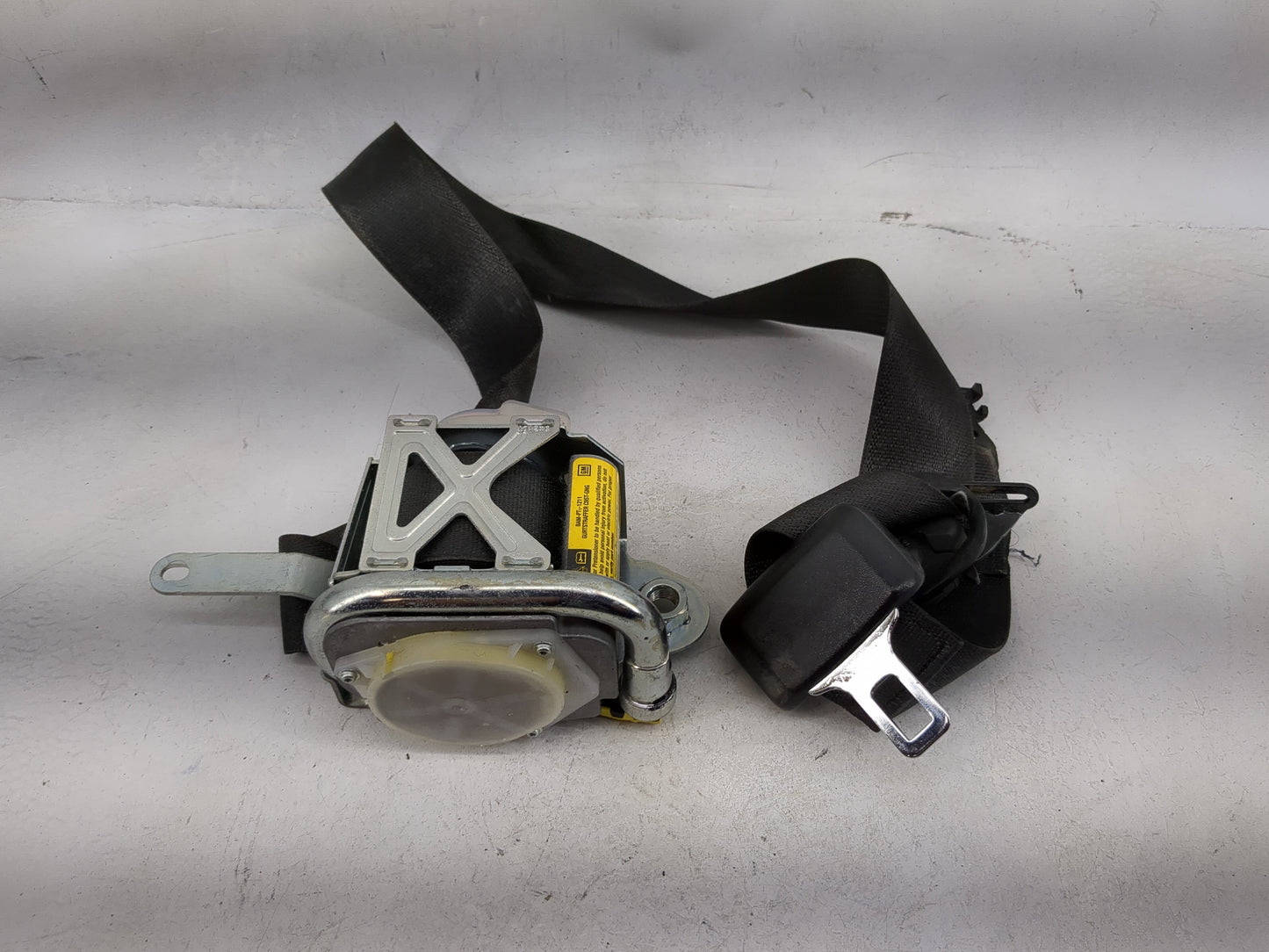 2013-2013 Chevrolet Malibu Passenger Front Seatbelt Retractor 5028158 - Oemusedautoparts1.com