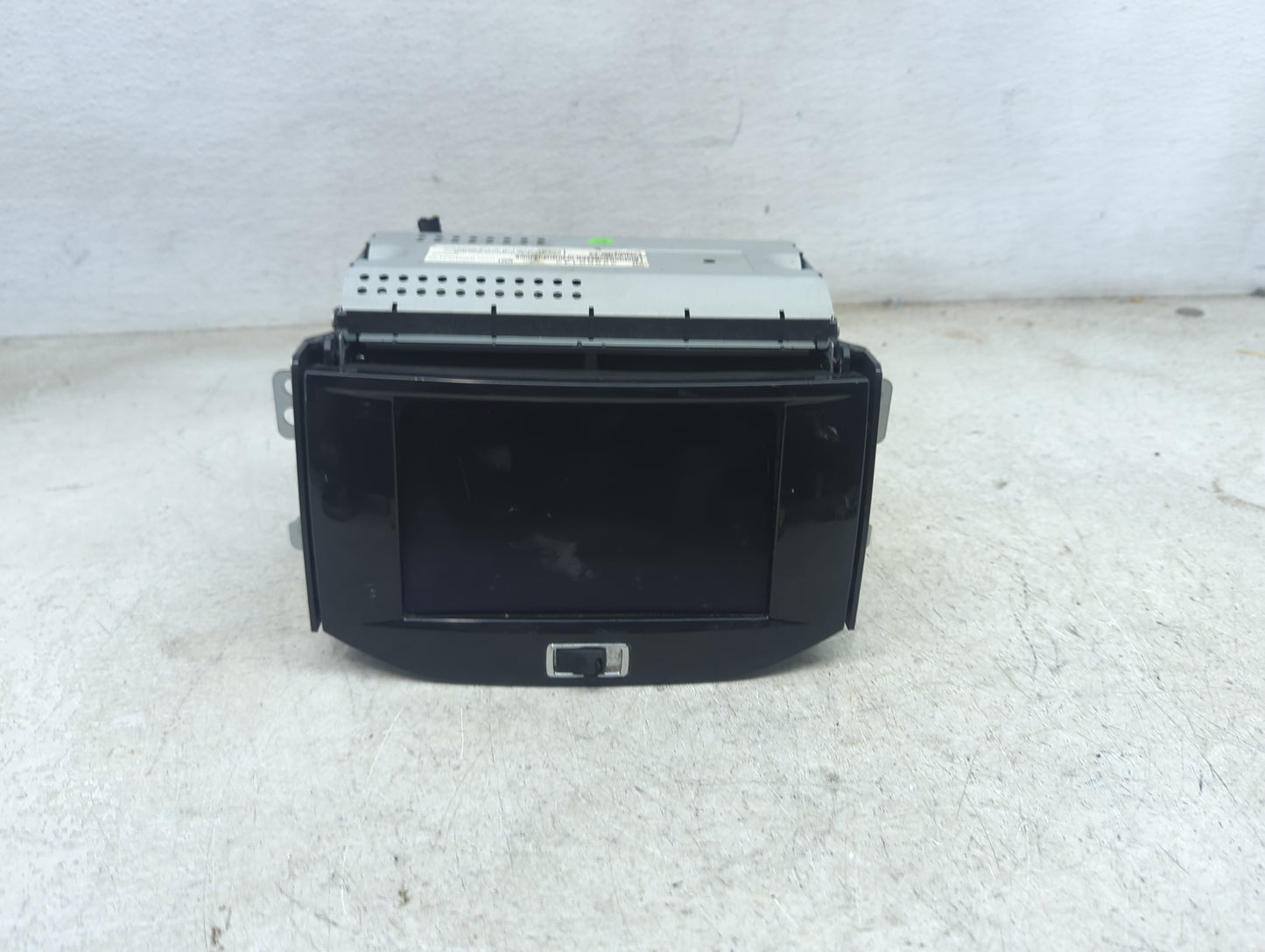 2013-2016 Chevrolet Malibu Information Display Screen 5028203 - Oemusedautoparts1.com