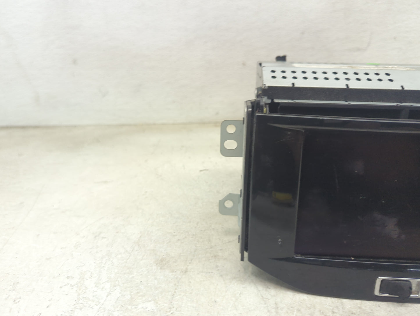 2013-2016 Chevrolet Malibu Information Display Screen 5028203 - Oemusedautoparts1.com