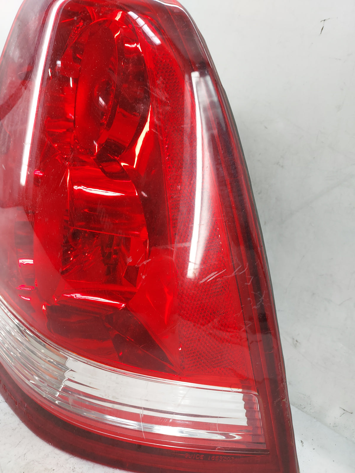 2004-2007 Chevrolet Malibu Tail Light Assembly Passenger Right OEM Fits Fits 2004 2005 2006 2007 OEM Used Auto Parts - Oemus