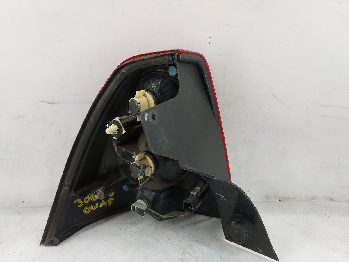 2004-2007 Chevrolet Malibu Tail Light Assembly Passenger Right OEM Fits Fits 2004 2005 2006 2007 OEM Used Auto Parts - Oemus
