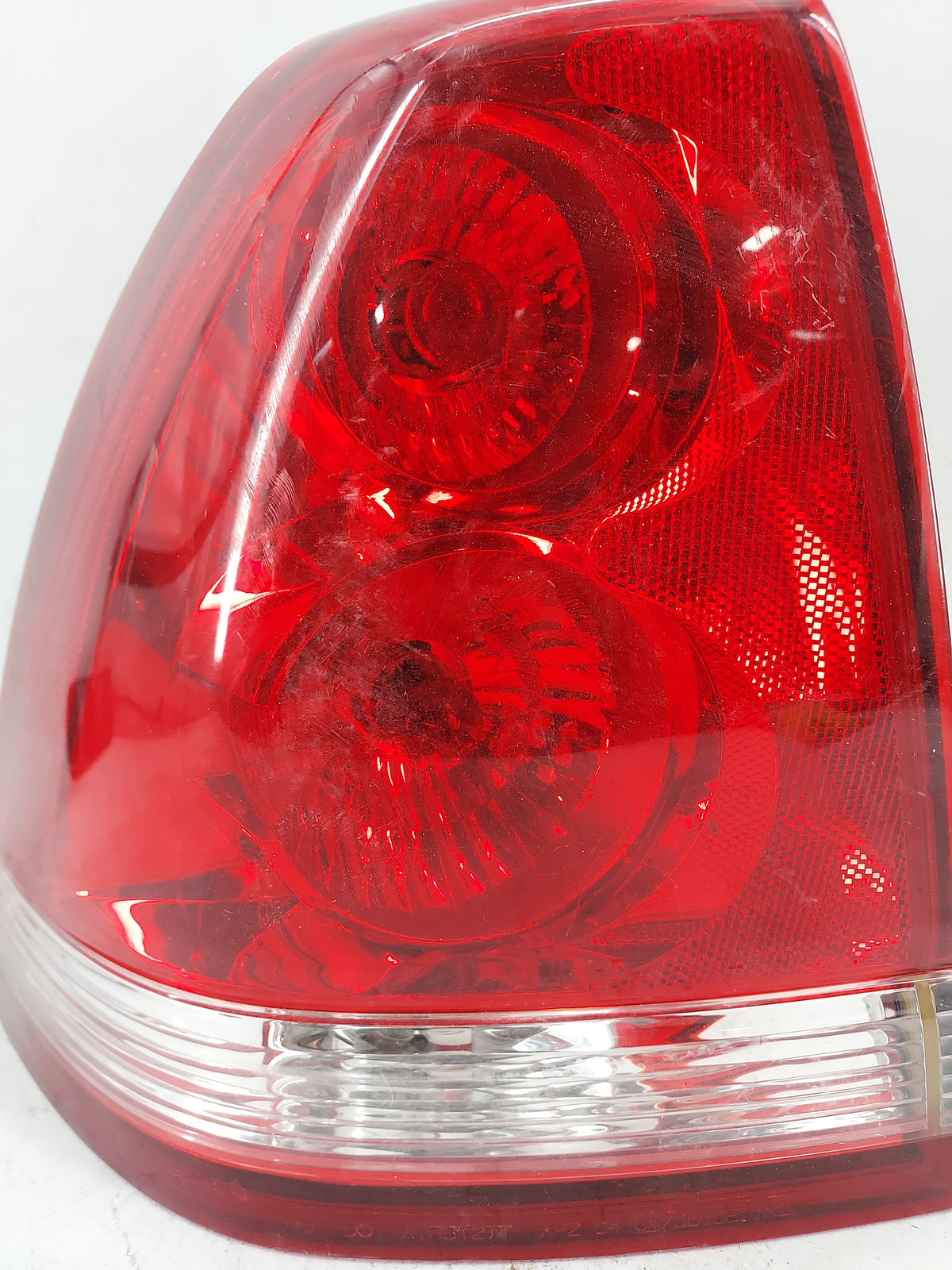 2004-2007 Chevrolet Malibu Tail Light Assembly Driver Left OEM Fits Fits 2004 2005 2006 2007 OEM Used Auto Parts - Oemusedau