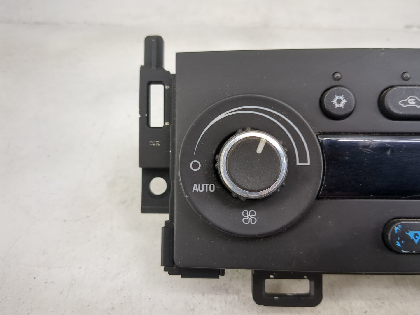 2004-2008 Chevrolet Malibu Climate Control Module Temperature AC/Heater Replacement Fits Fits 2004 2005 2006 2007 2008 OEM U
