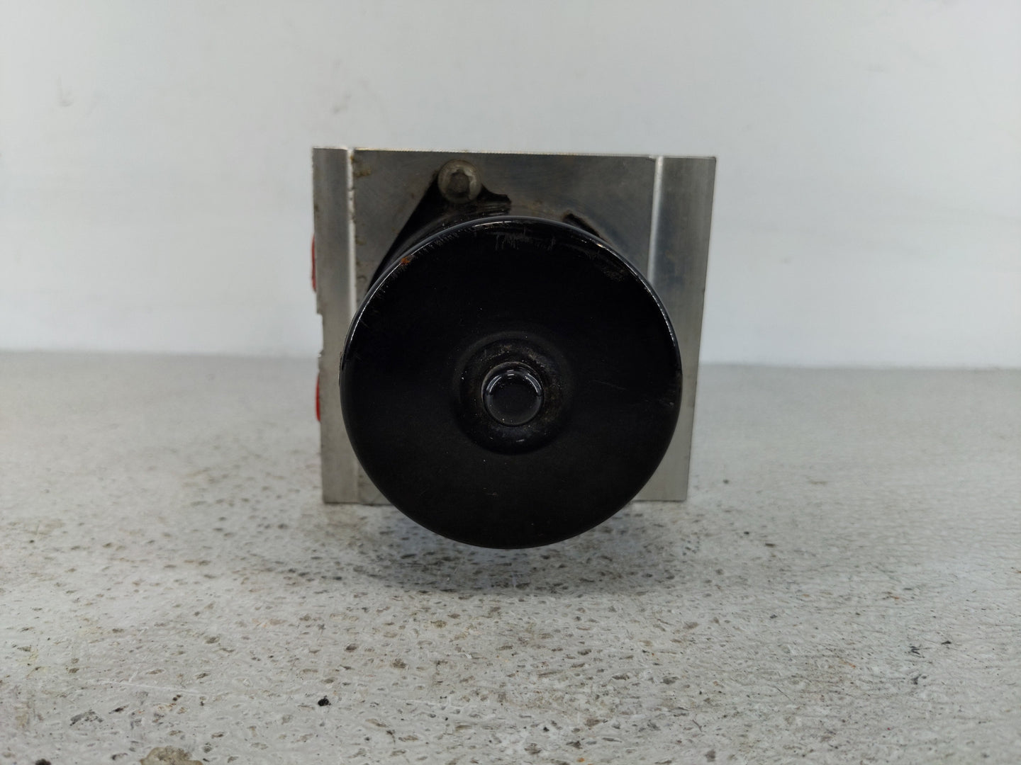 2011 Chevrolet Malibu ABS Pump Control Module Replacement Fits OEM Used Auto Parts - Oemusedautoparts1.com