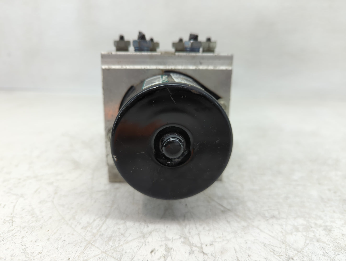 2010 Chevrolet Malibu ABS Pump Control Module Replacement Fits OEM Used Auto Parts - Oemusedautoparts1.com