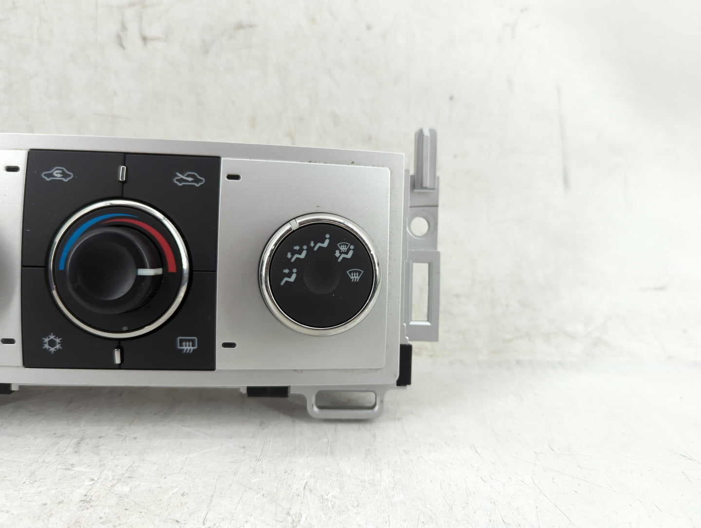 2008-2012 Chevrolet Malibu Climate Control Module Temperature AC/Heater Replacement Fits Fits 2008 2009 2010 2011 2012 OEM U