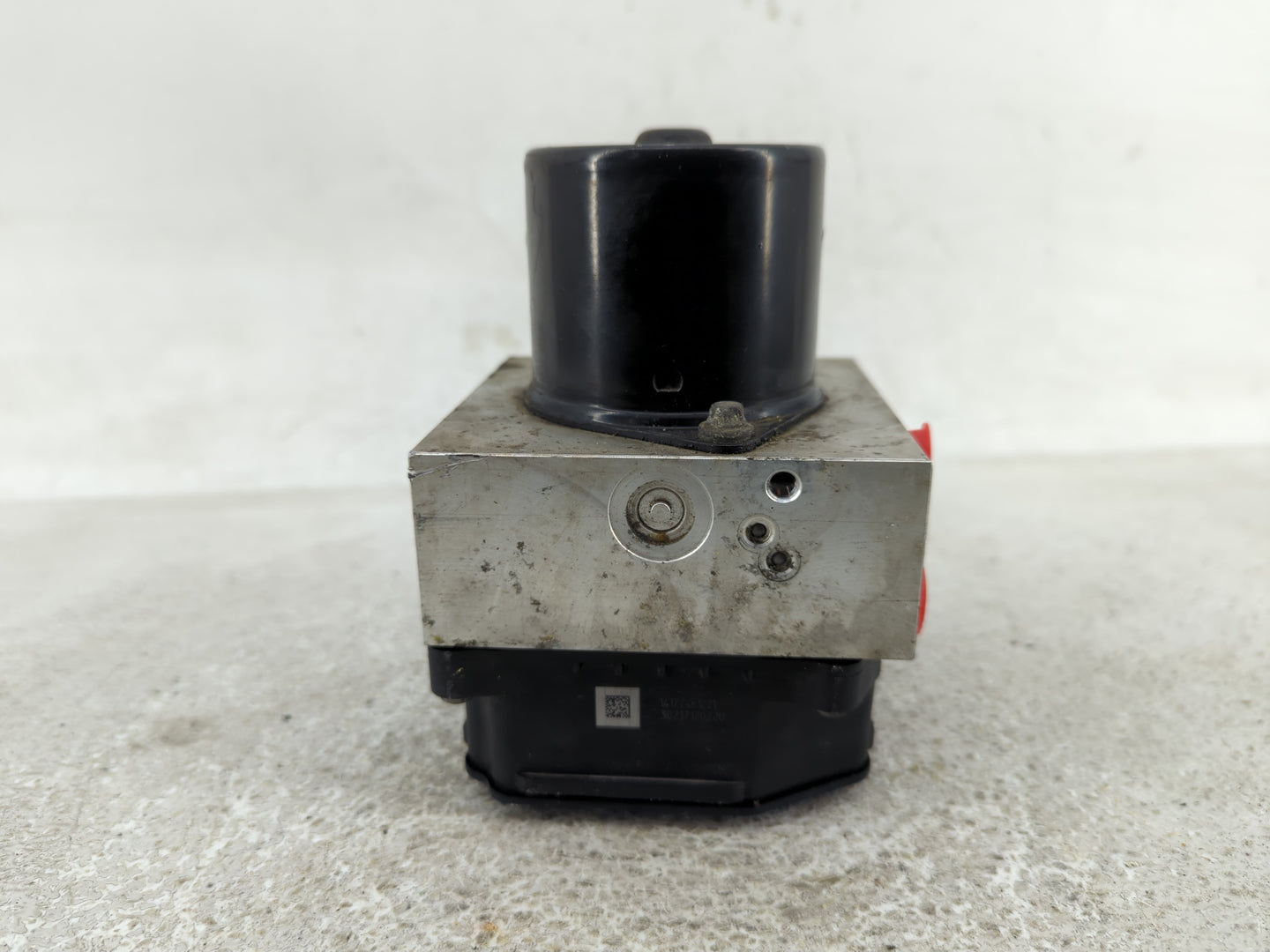 2013-2016 Chevrolet Malibu ABS Pump Control Module Replacement Fits Fits 2012 2013 2014 2015 2016 OEM Used Auto Parts - Oemu