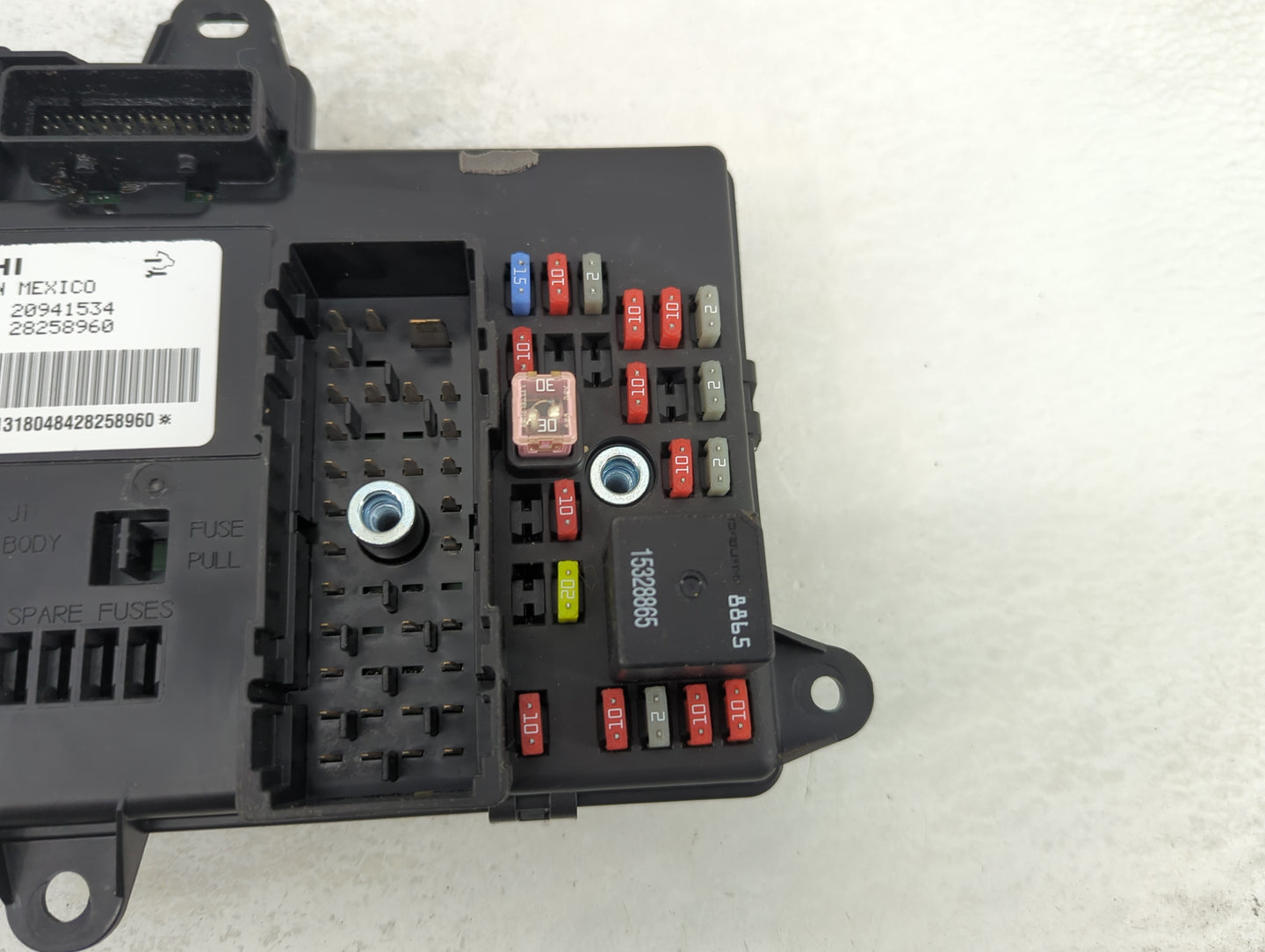 2010-2012 Chevrolet Malibu Body Control Module Bcm Inner Cabin Fuse Box - Oemusedautoparts1.com