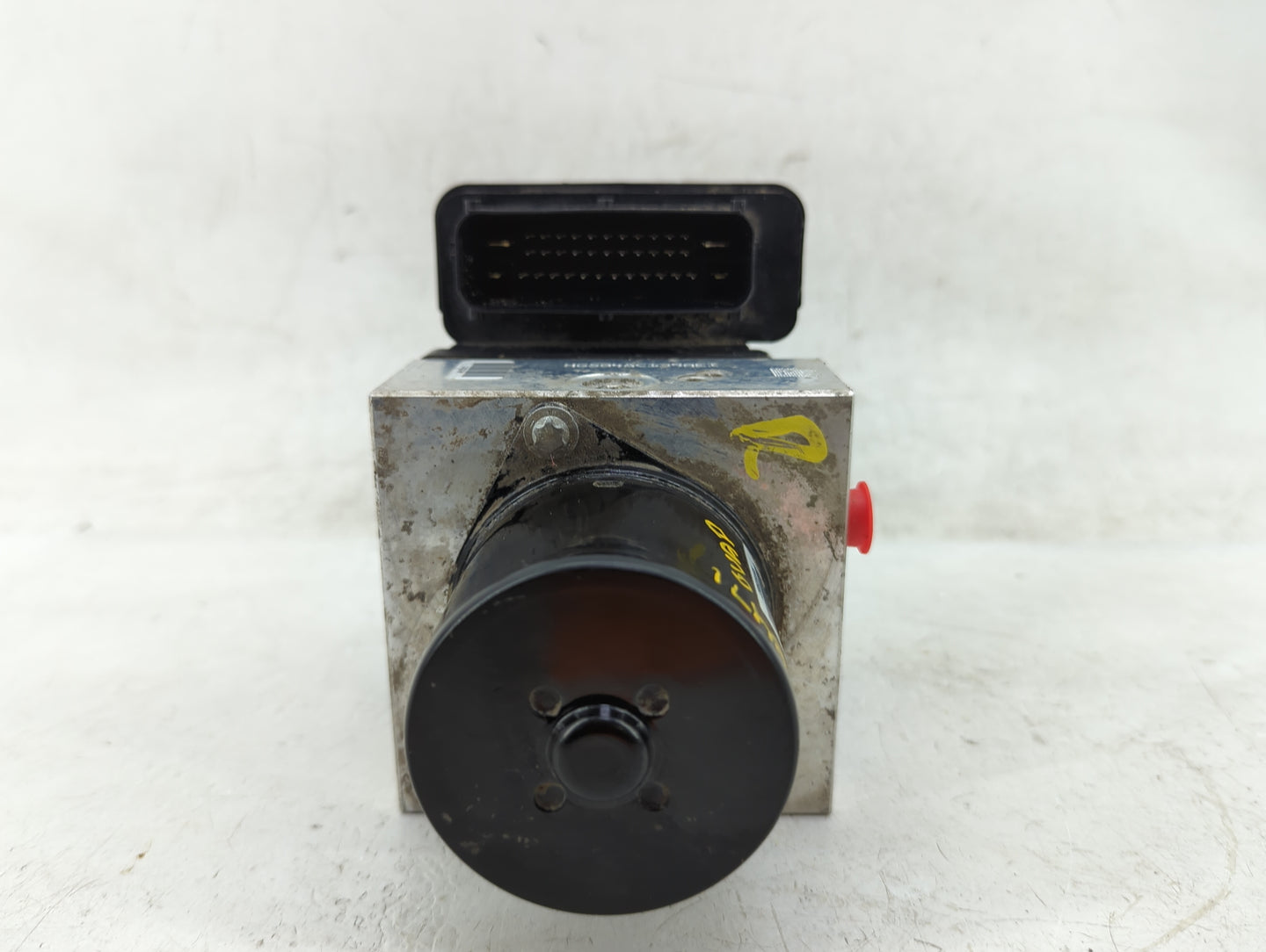 2013-2016 Chevrolet Malibu ABS Pump Control Module Replacement Fits Fits 2012 2013 2014 2015 2016 OEM Used Auto Parts - Oemu