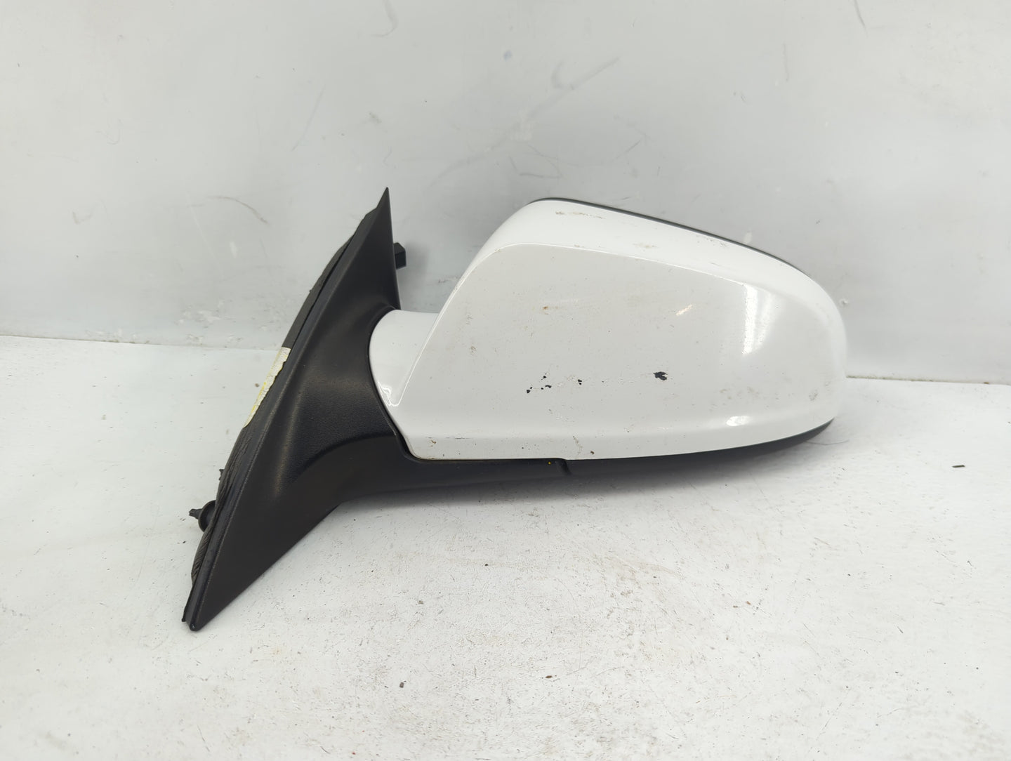 2008-2012 Chevrolet Malibu Driver Side View Mirror - Left Door Mirror OEM Used - Oemusedautoparts1.com