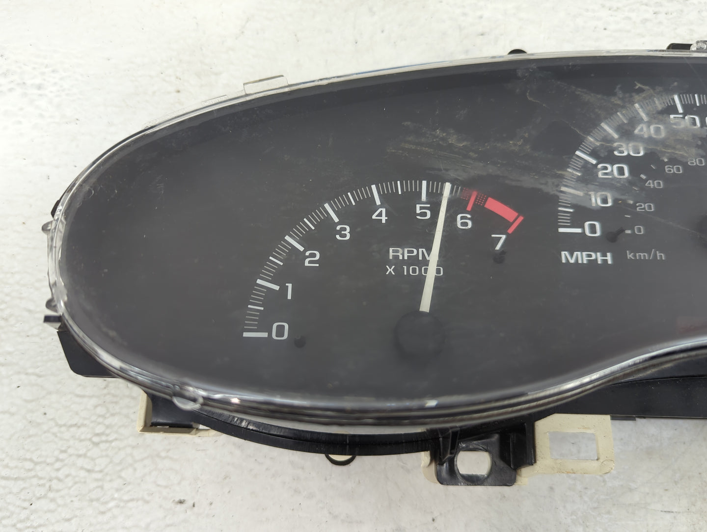 2004-2005 Chevrolet Malibu Instrument Cluster Speedometer Gauges Fits Fits 2004 2005 OEM Used Auto Parts - Oemusedautoparts1