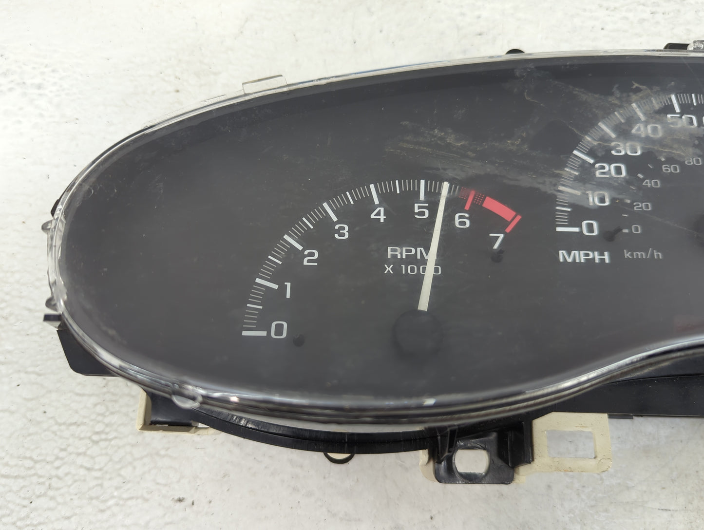 2004-2005 Chevrolet Malibu Instrument Cluster Speedometer Gauges Fits Fits 2004 2005 OEM Used Auto Parts - Oemusedautoparts1