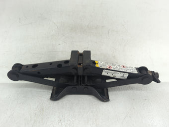 compare product 2006 Chevrolet Malibu Spare Scissor Car Jack 873635