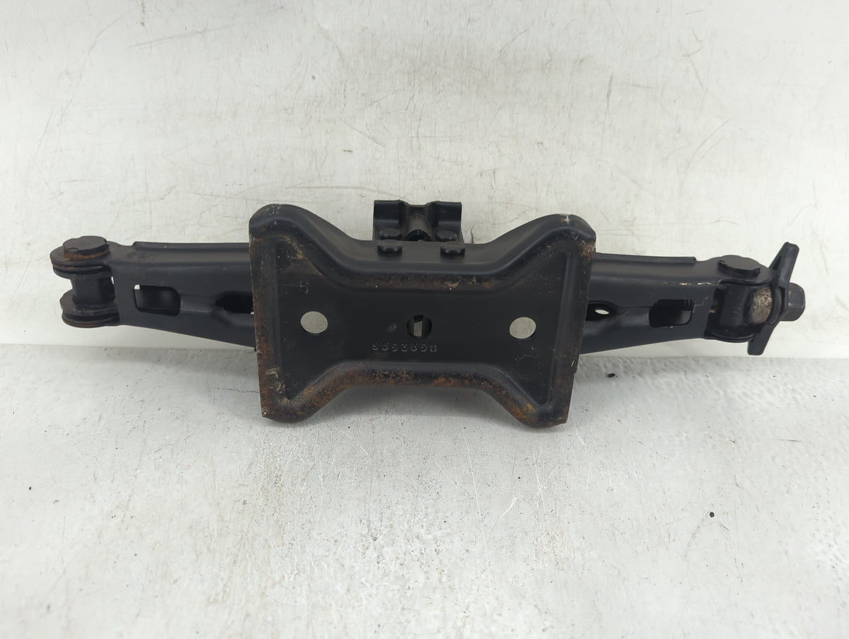 2006 Chevrolet Malibu Spare Scissor Car Jack 873635 - Oemusedautoparts1.com