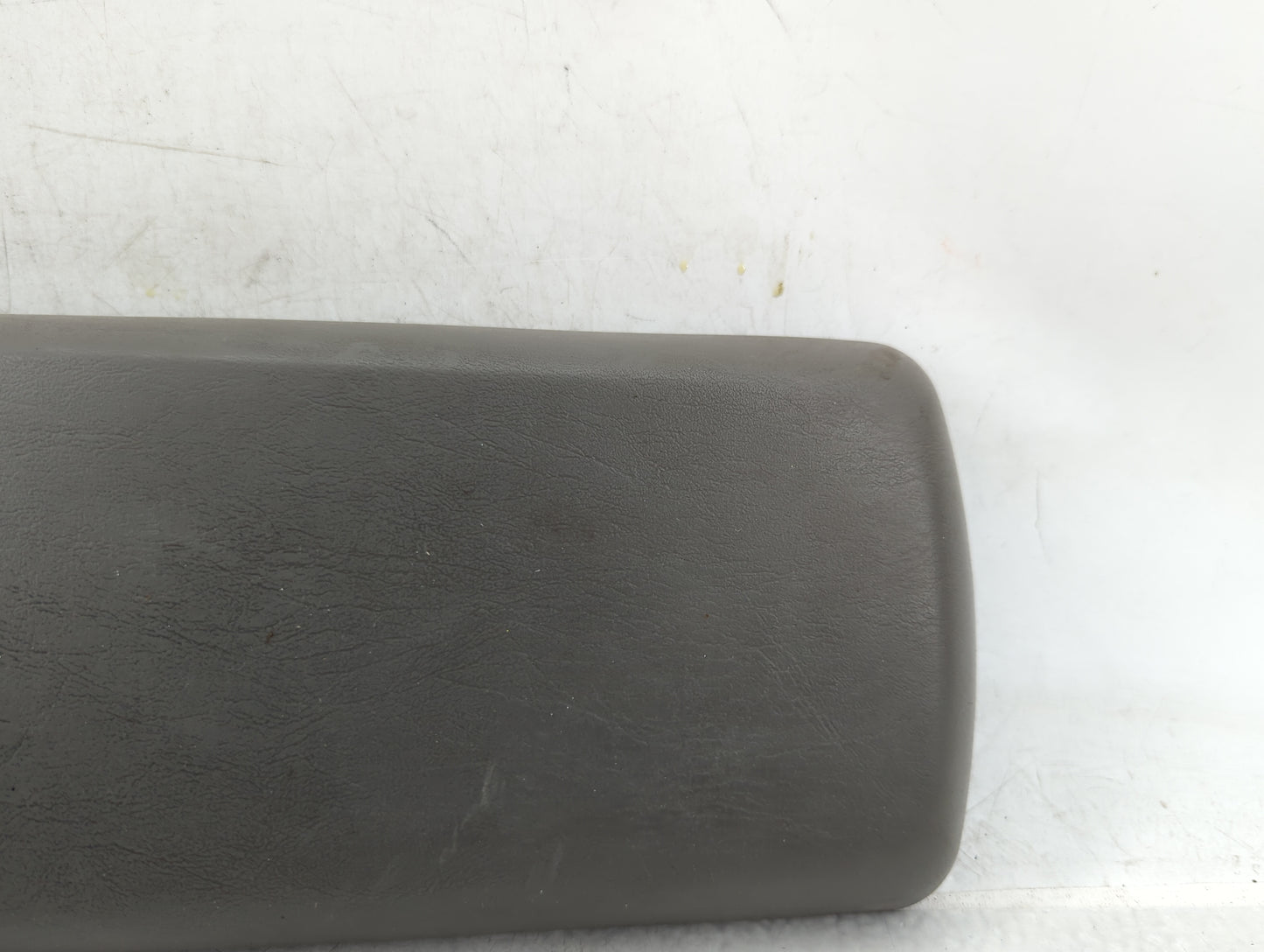 2006-2007 Chevrolet Malibu Center Console Armrest Cover Lid Fits Fits 2006 2007 OEM Used Auto Parts - Oemusedautoparts1.com