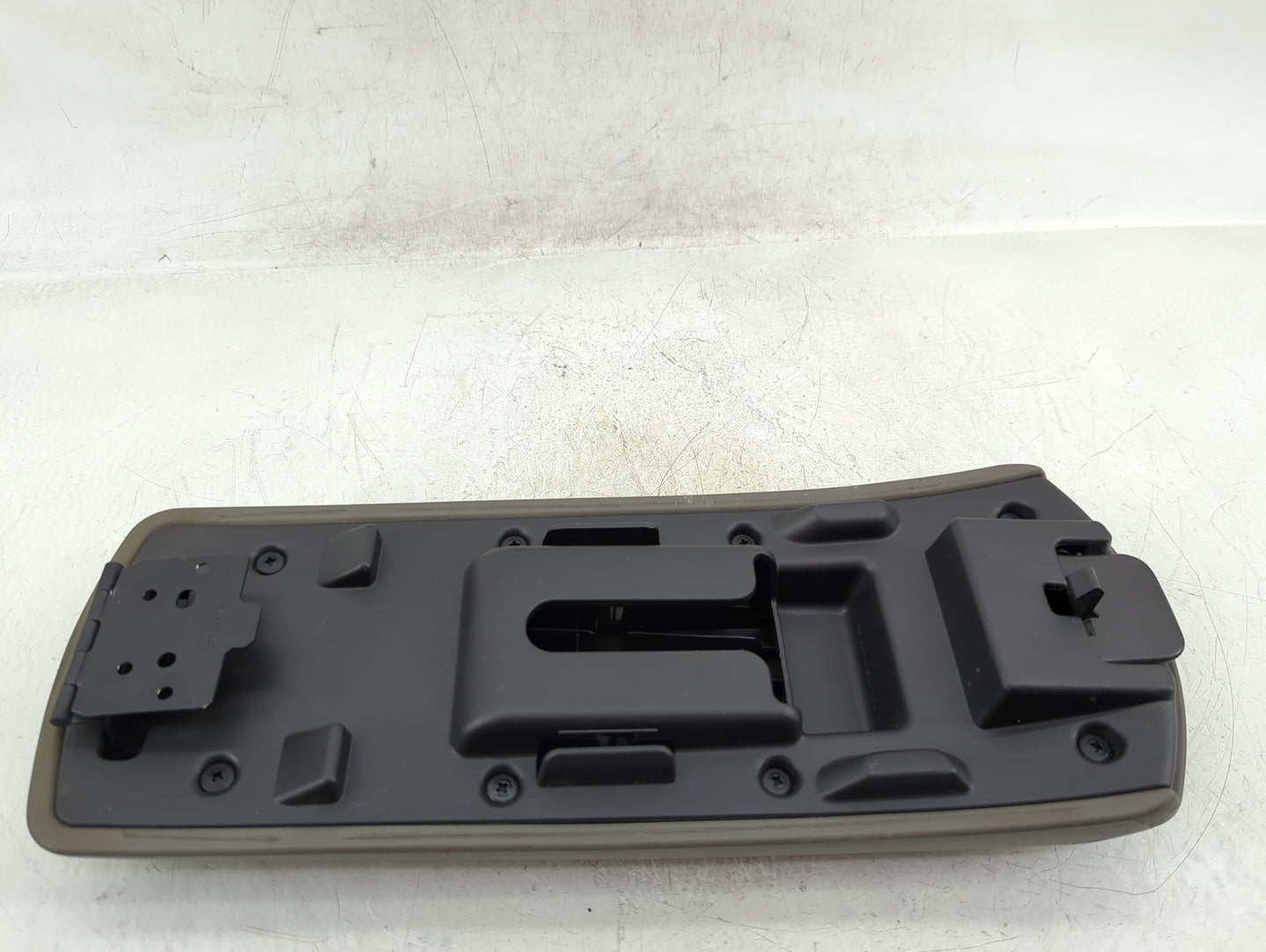 2006-2007 Chevrolet Malibu Center Console Armrest Cover Lid Fits Fits 2006 2007 OEM Used Auto Parts - Oemusedautoparts1.com