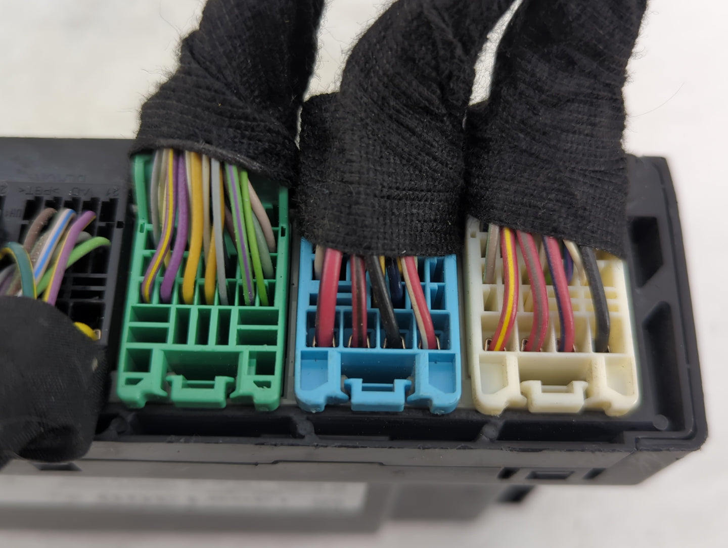2014-2016 Chevrolet Malibu Body Control Module Bcm Inner Cabin Fuse Box - Oemusedautoparts1.com