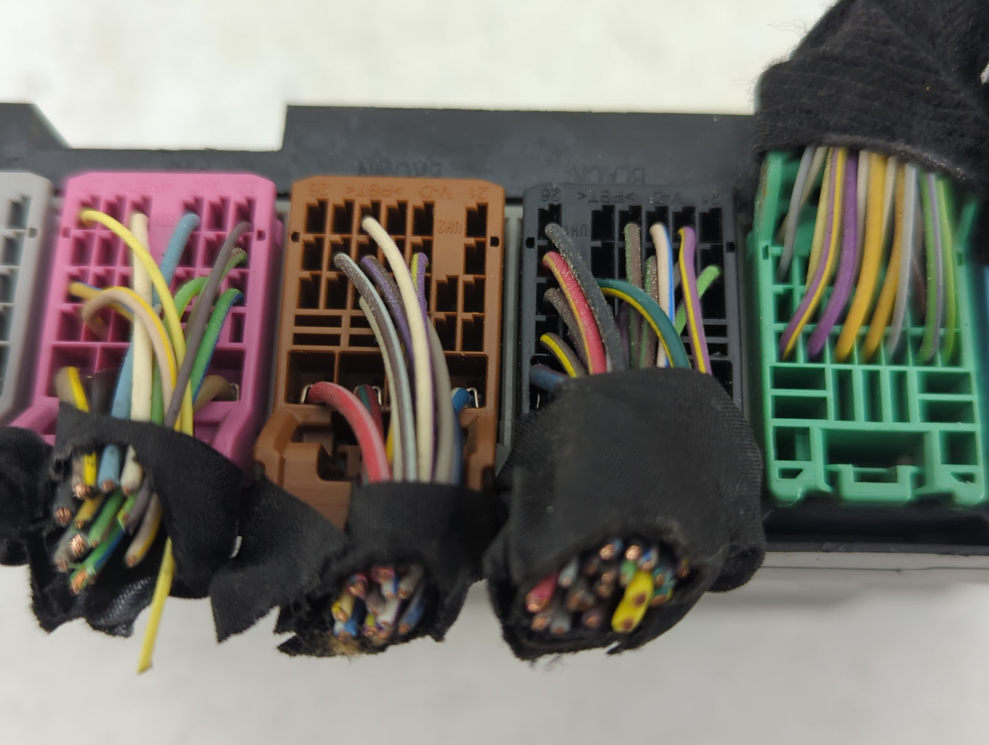 2014-2016 Chevrolet Malibu Body Control Module Bcm Inner Cabin Fuse Box - Oemusedautoparts1.com