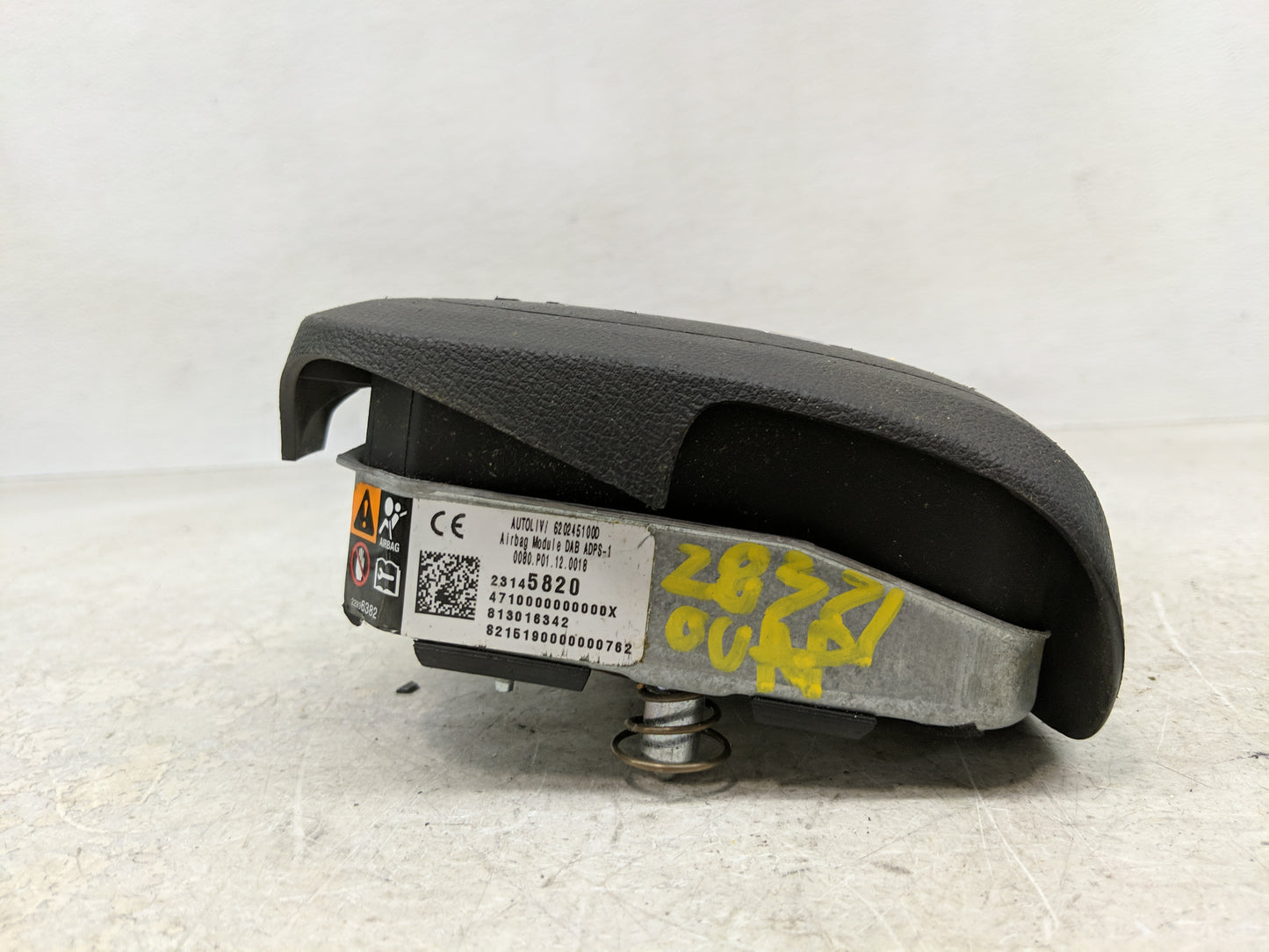 2013-2016 Chevrolet Malibu Air Bag Driver Left Steering Wheel Mounted - Oemusedautoparts1.com