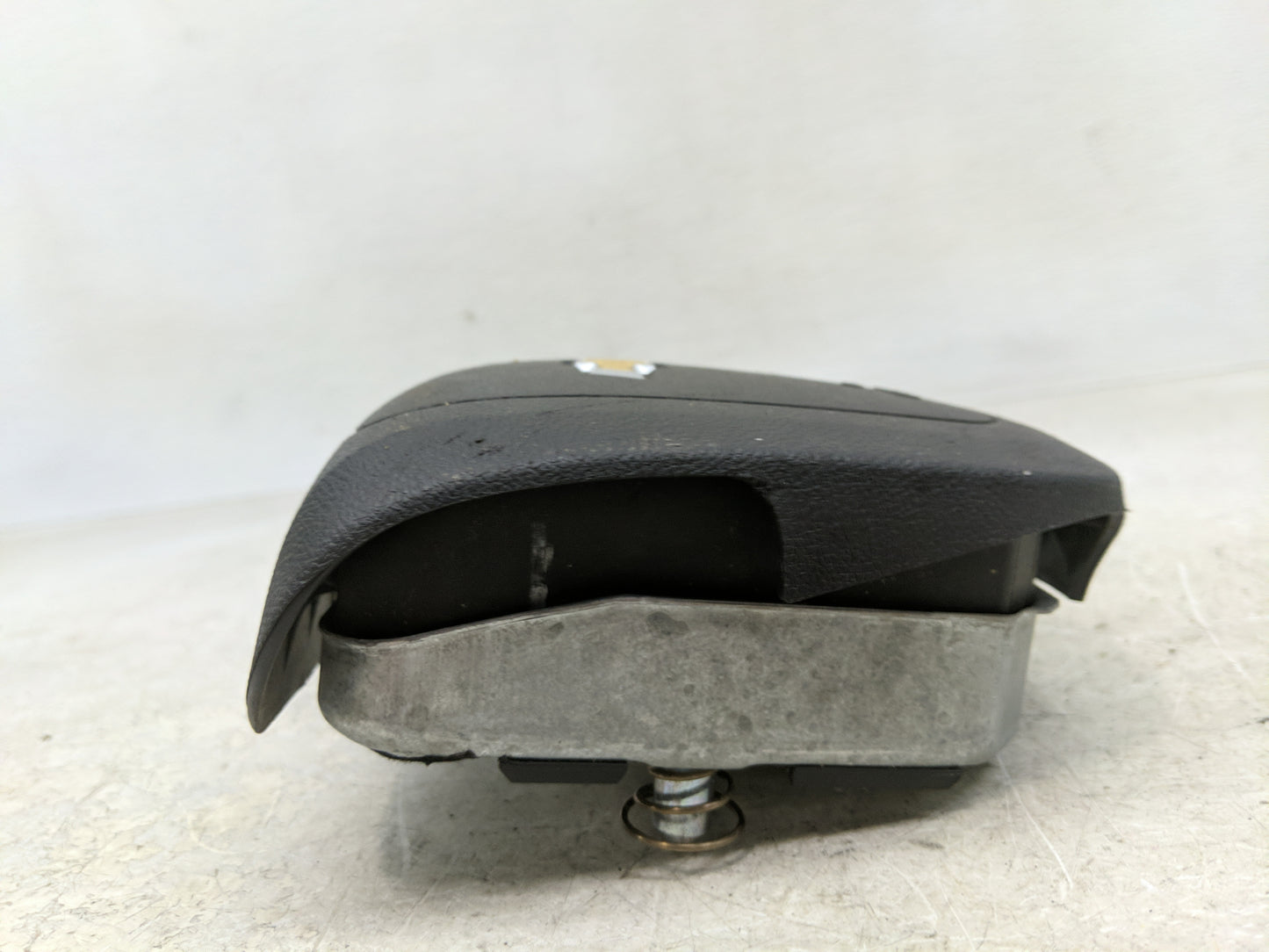 2013-2016 Chevrolet Malibu Air Bag Driver Left Steering Wheel Mounted - Oemusedautoparts1.com