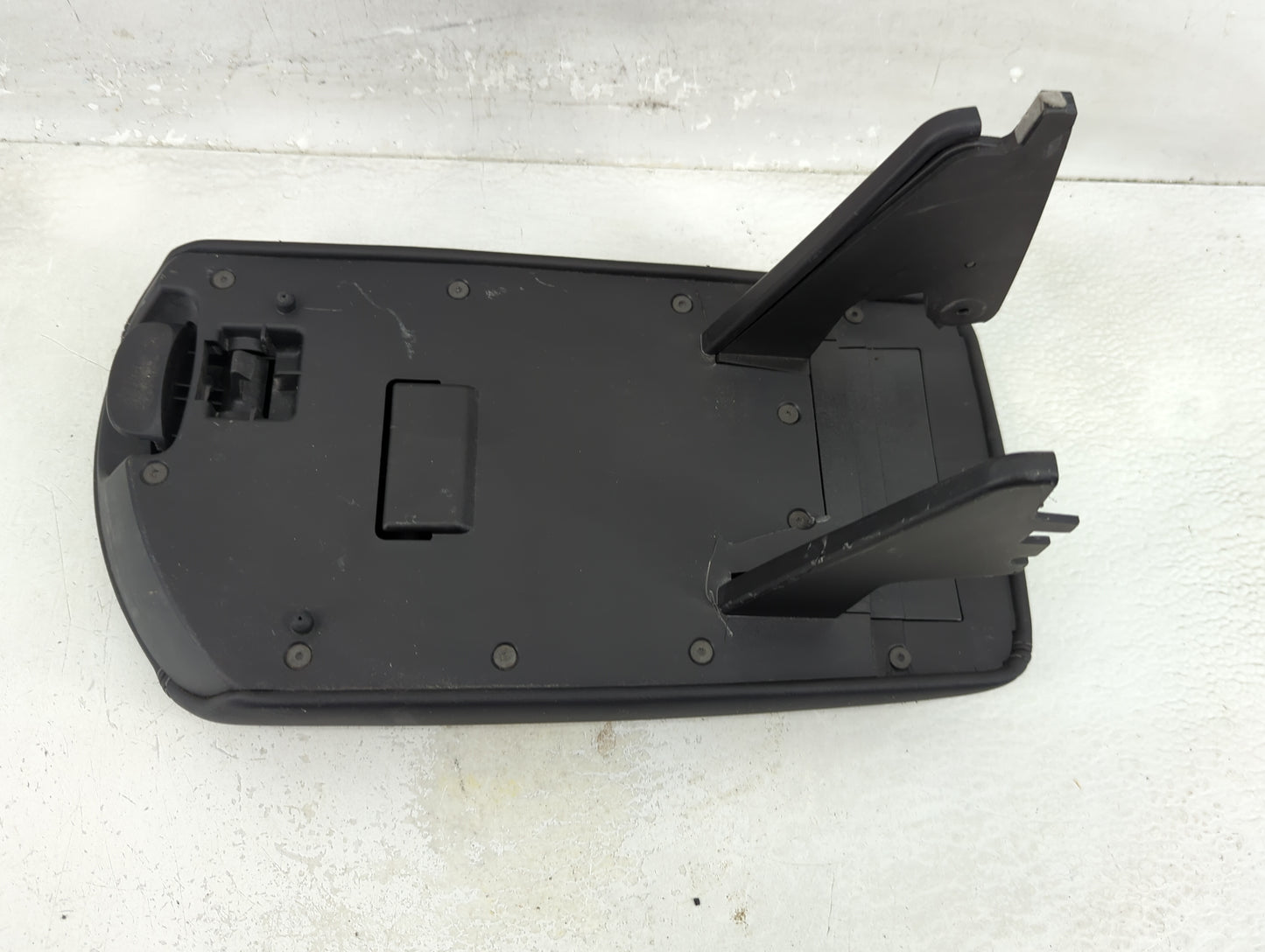 2015-2016 Chevrolet Malibu Center Console Armrest Cover Lid Fits Fits 2015 2016 OEM Used Auto Parts - Oemusedautoparts1.com