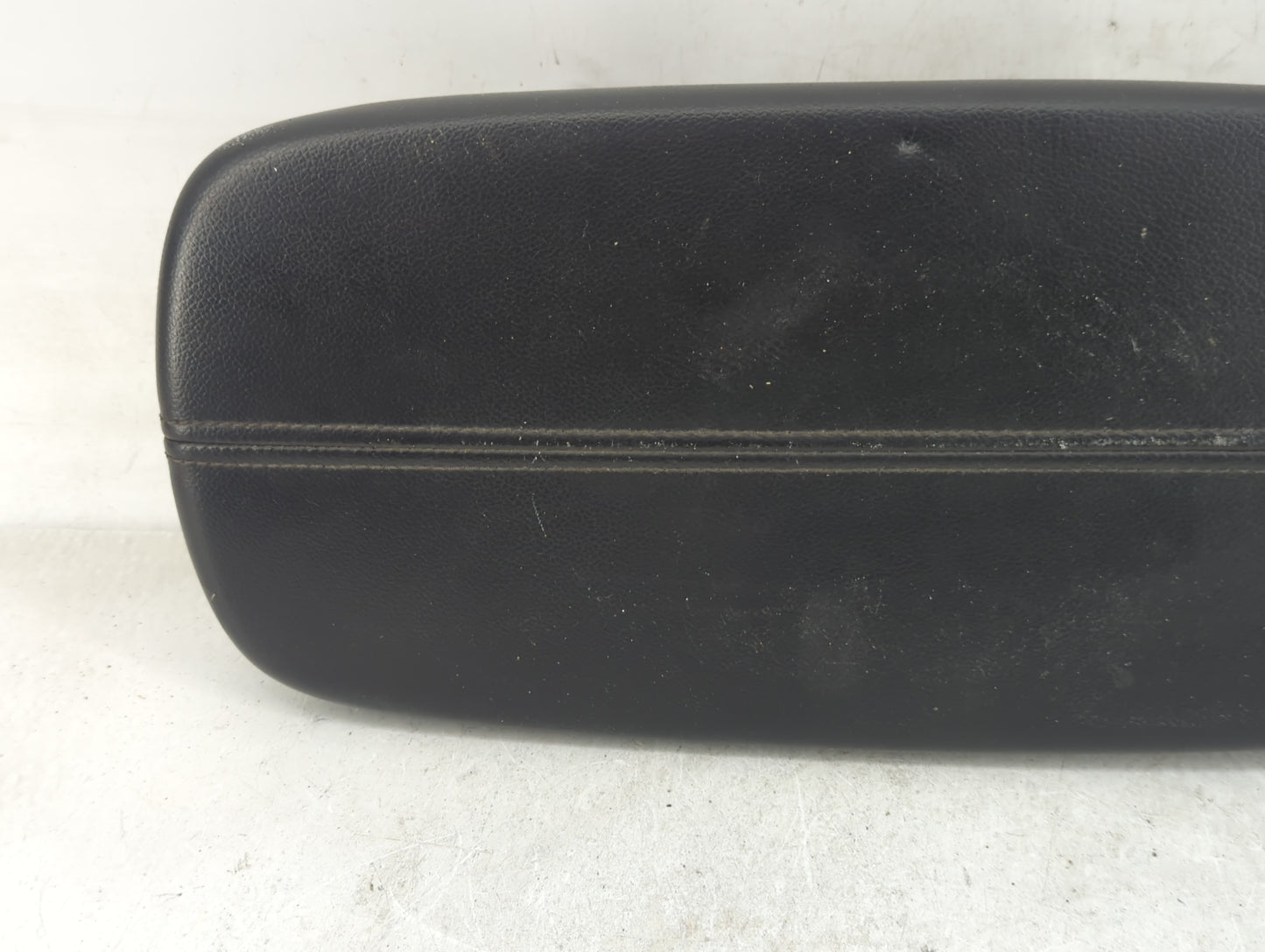 2016-2018 Chevrolet Malibu Center Console Armrest Cover Lid Fits Fits 2016 2017 2018 OEM Used Auto Parts - Oemusedautoparts1