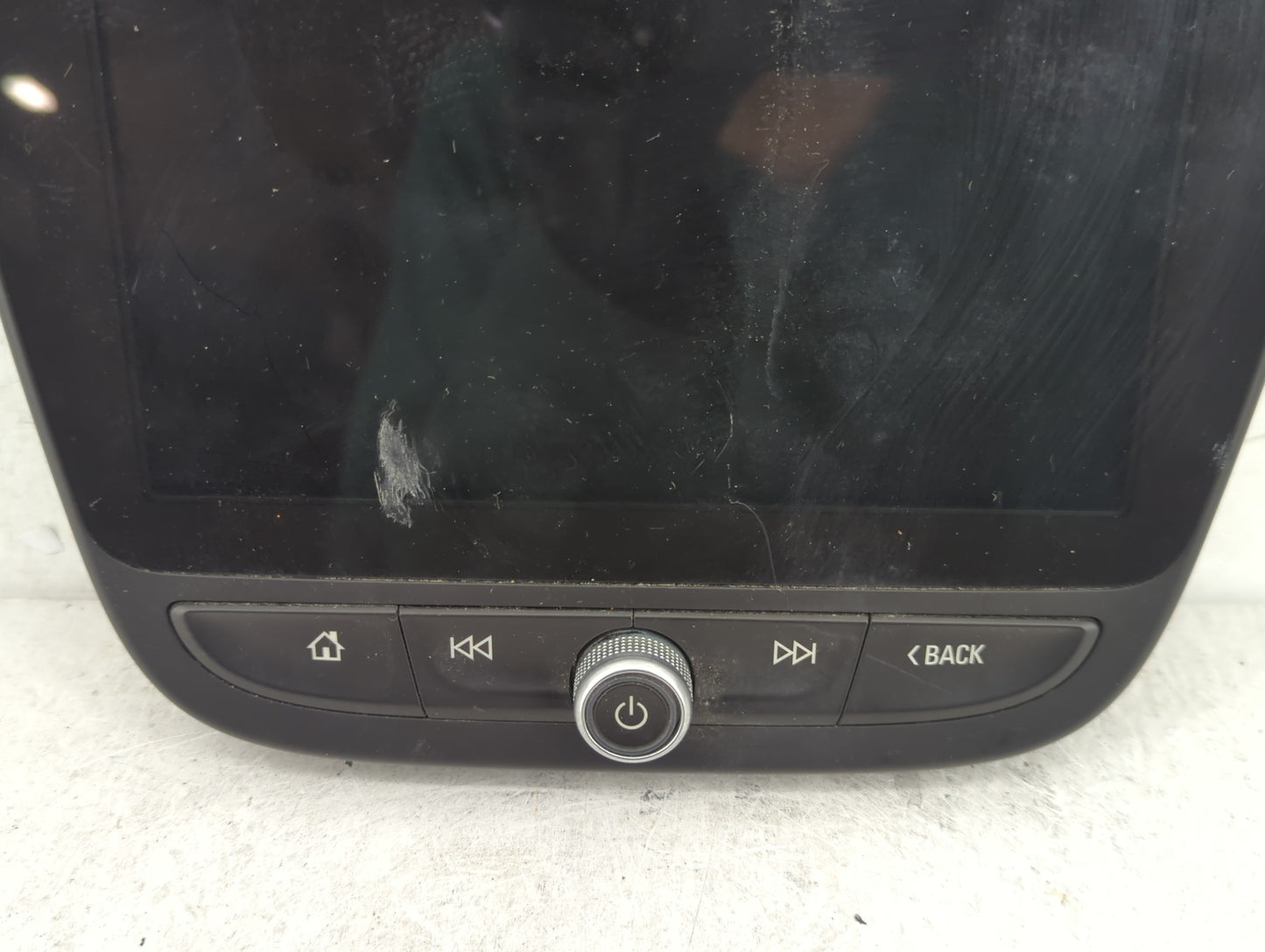Chevrolet Malibu Information Display Screen - Oemusedautoparts1.com