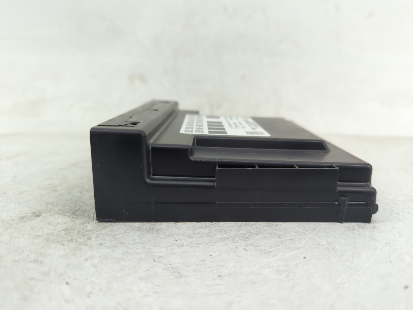 2017-2018 Chevrolet Malibu Body Control Module Bcm Inner Cabin Fuse Box - Oemusedautoparts1.com