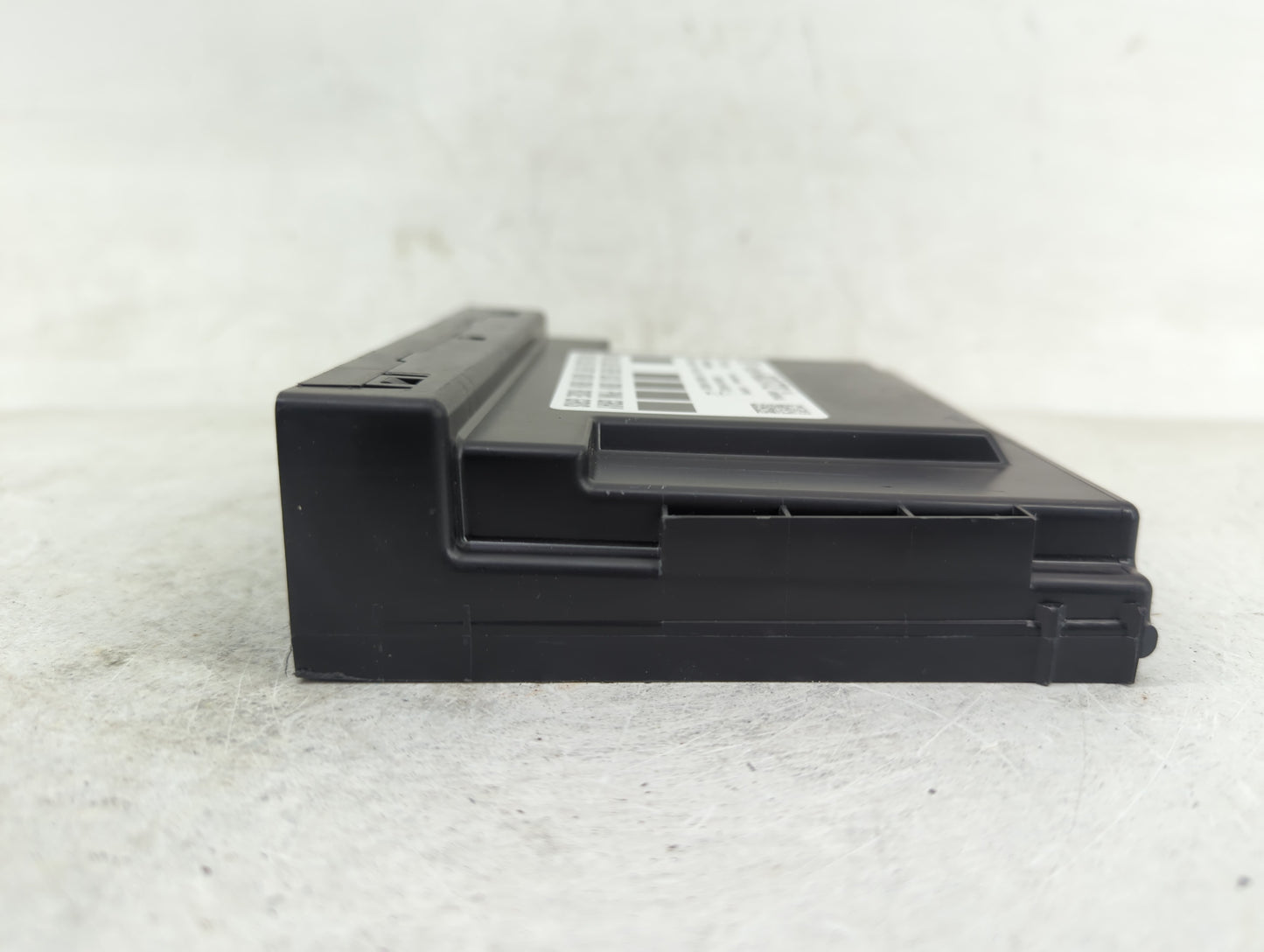 2017-2018 Chevrolet Malibu Body Control Module Bcm Inner Cabin Fuse Box - Oemusedautoparts1.com