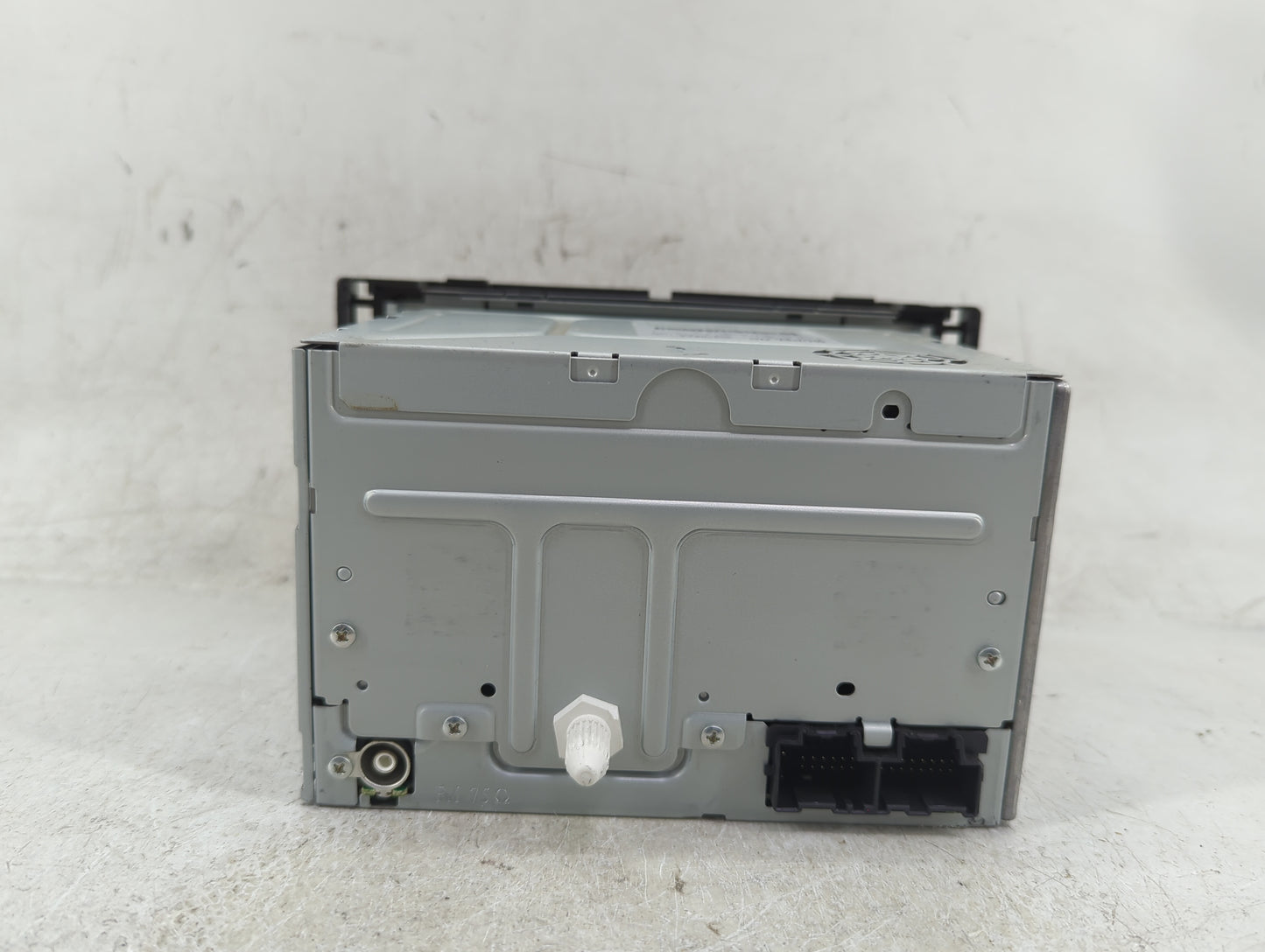 2009-2012 Chevrolet Malibu Radio AM FM Cd Player Receiver Replacement Fits Fits 2009 2010 2011 2012 OEM Used Auto Parts - Oe
