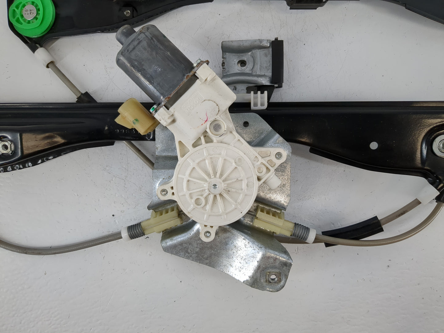 2008-2012 Chevrolet Malibu Driver Rear Left Power Window Motor - Oemusedautoparts1.com