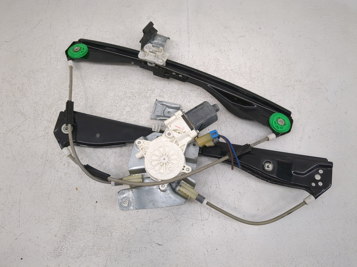 2004-2012 Chevrolet Malibu Driver Front Left Power Window Motor - Oemusedautoparts1.com