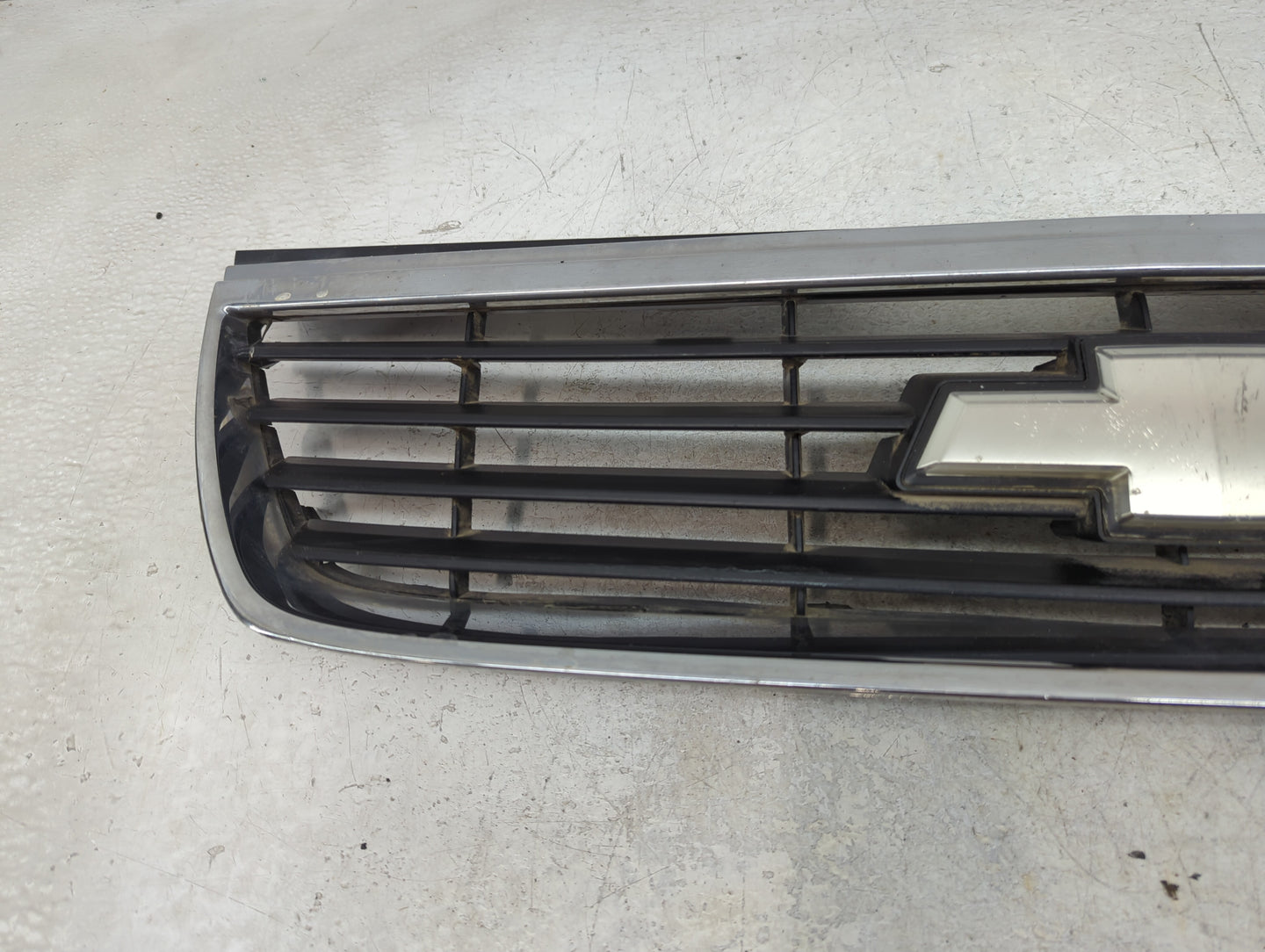 2006-2007 Chevrolet Malibu Front Grille Bumper Not Included - Oemusedautoparts1.com
