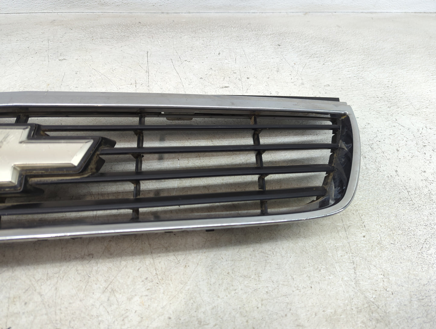 2006-2007 Chevrolet Malibu Front Grille Bumper Not Included - Oemusedautoparts1.com