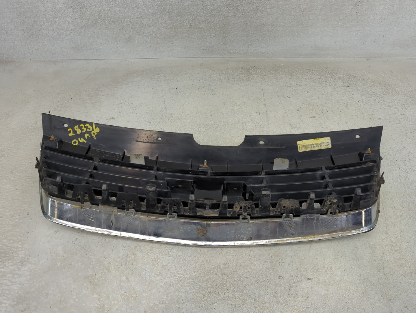 2006-2007 Chevrolet Malibu Front Grille Bumper Not Included - Oemusedautoparts1.com